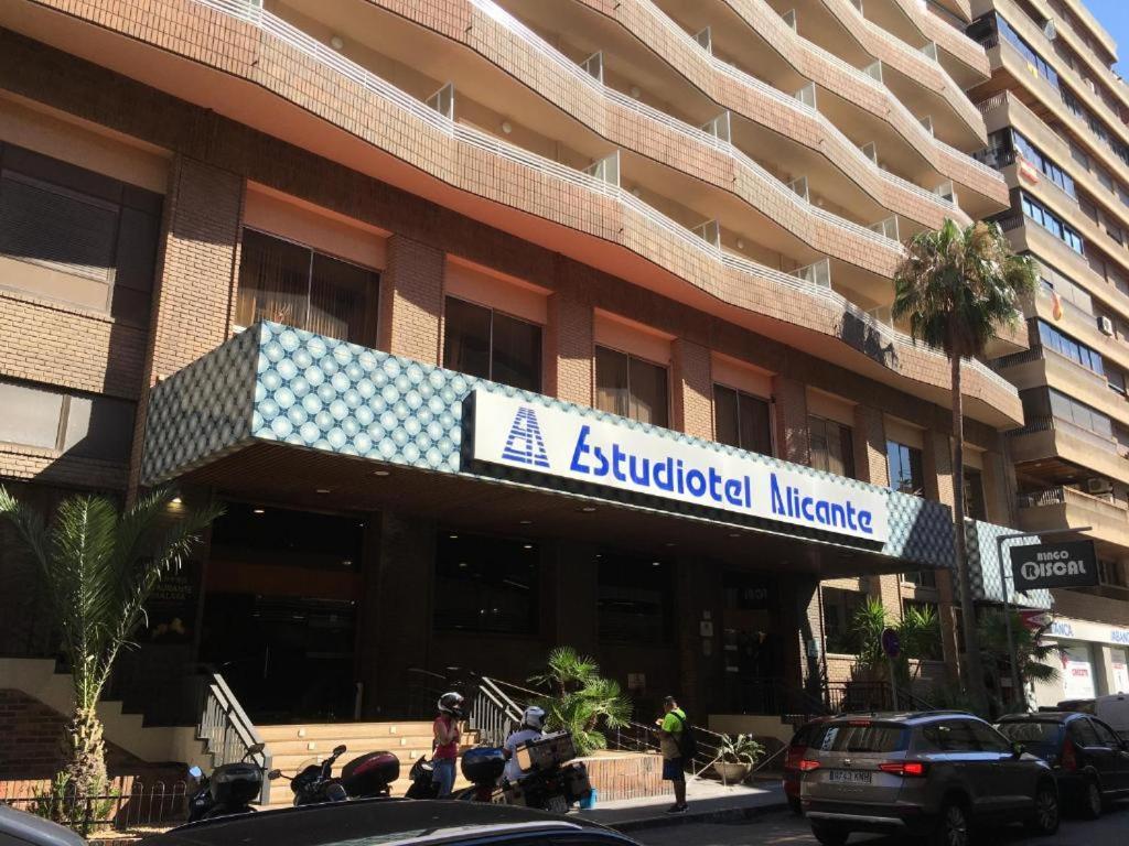 Suite Con Terraza En El Centro De Alicante Exterior photo