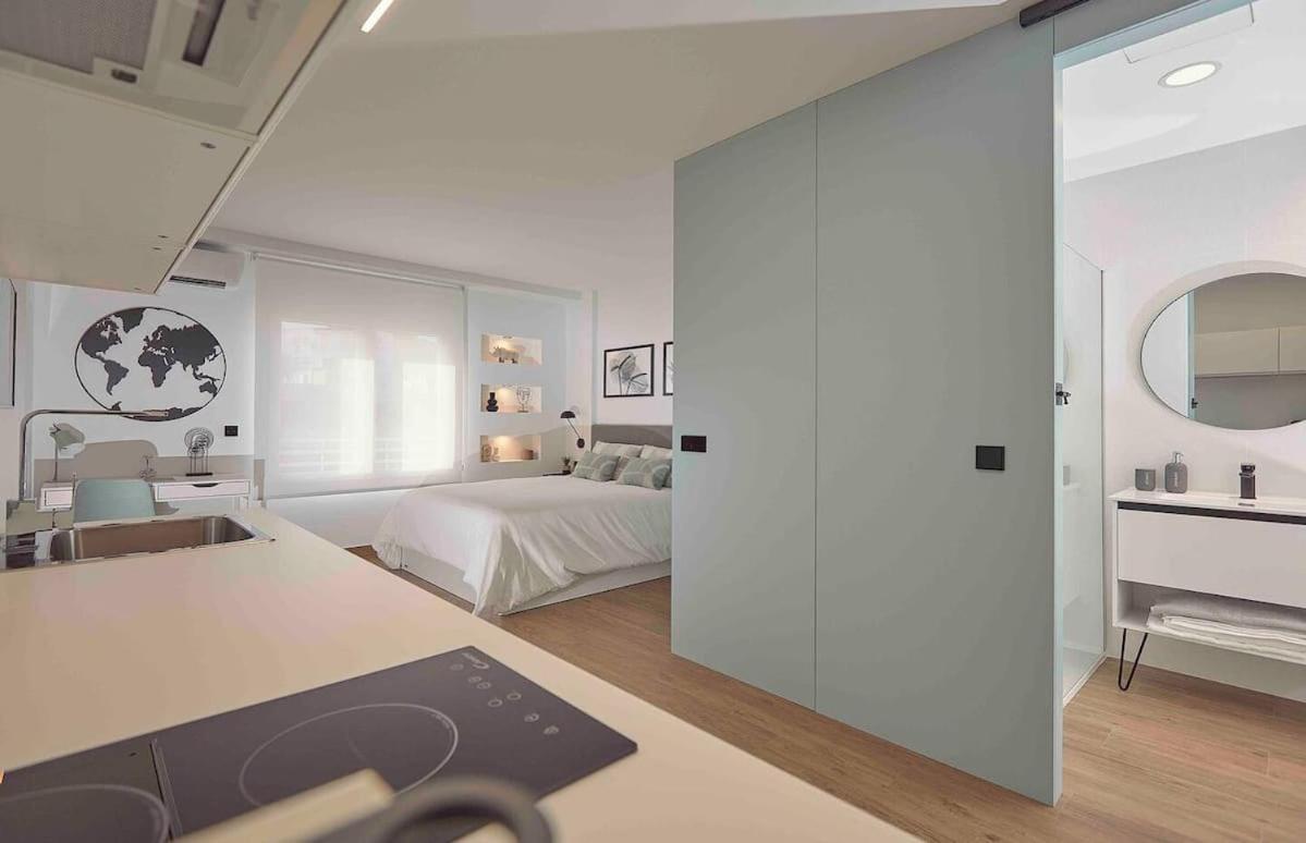 Suite Con Terraza En El Centro De Alicante Exterior photo